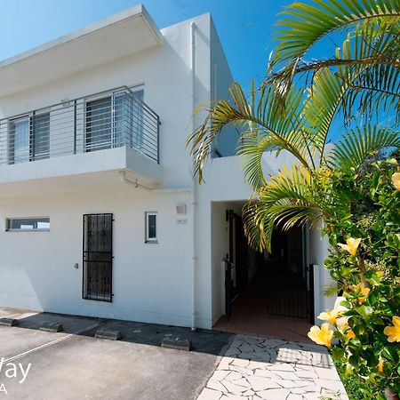 Okinawa Milky Way Villa Yomitan Eksteriør billede