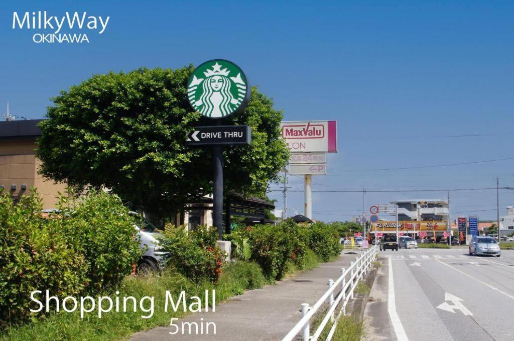 Okinawa Milky Way Villa Yomitan Eksteriør billede