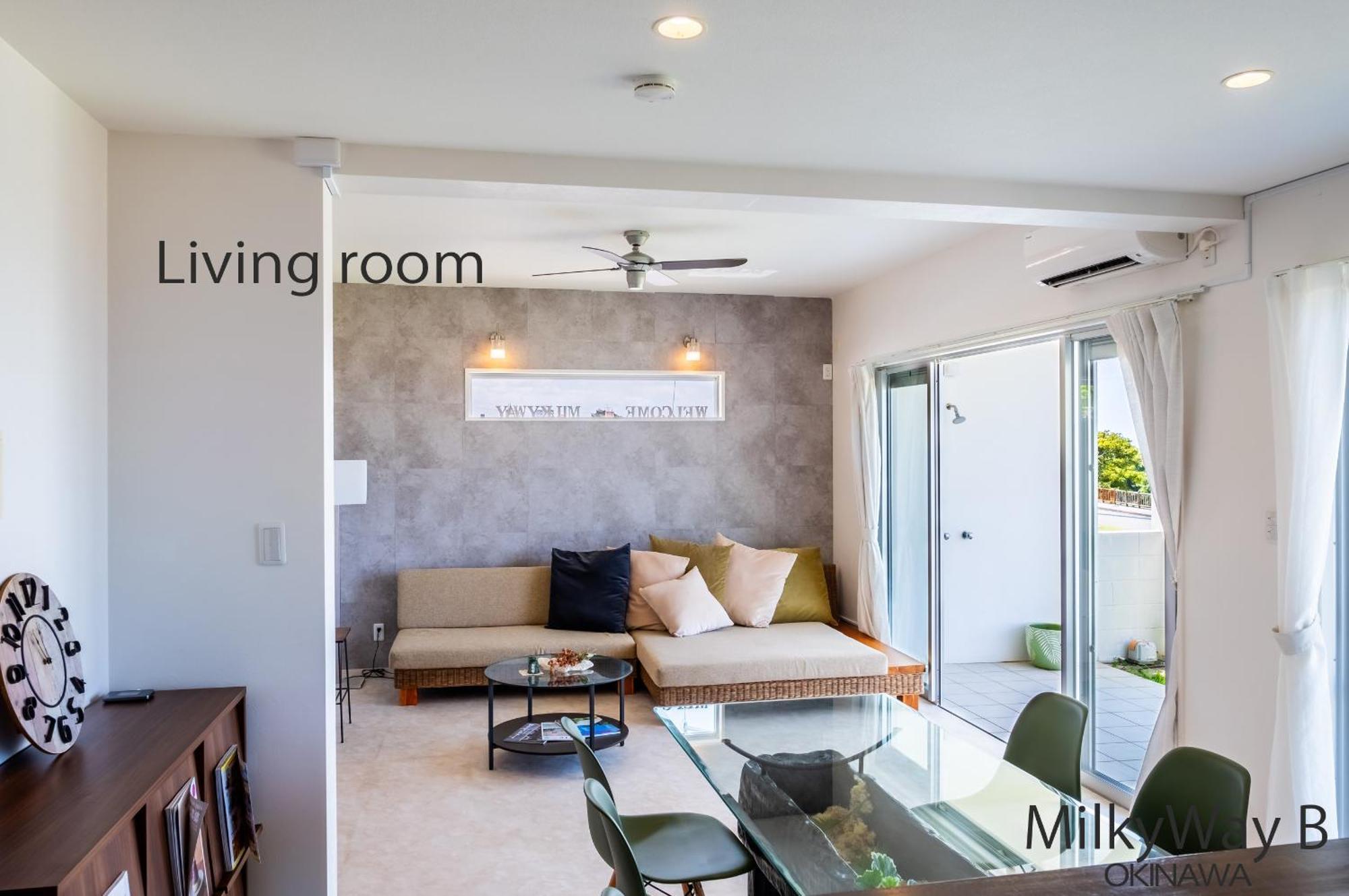 Okinawa Milky Way Villa Yomitan Eksteriør billede